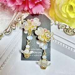 ハンドメイドイヤリング【No.06】痛くない 花 かわいい 綺麗 ガラス パール