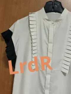 LrdR✨RAW FUDGE フレンチスリーブ　前フリルブラウス