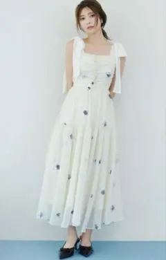 スナイデル　プリントショルダーリボンワンピース