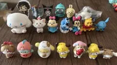 ディズニー　サンリオ　フィギュア