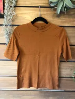 ボトルネック Tシャツ