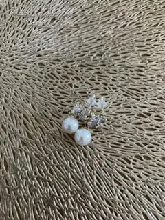 バーニーズニューヨーク　パールとクリスタルのピアス