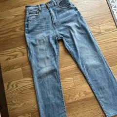【美品】23区ボディフィット・デニム・32のサムネイル