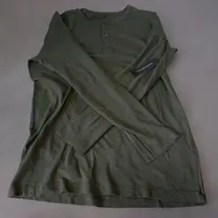 (新品)Banana Republic ヘンリーネック長袖シャツ オリーブ Lのサムネイル