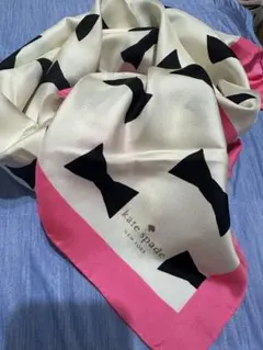 ケイトスペード　大判スカーフ　シルク　１００％　手洗い可　リボン柄