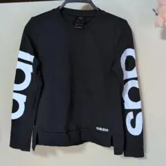 adidas ブラック クルーネック トレーナー