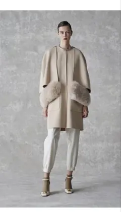 新品☆2023AWドゥロワーコートファー付き36 新品☆2023AWドゥロワー ファーコート36 Drawer ドゥロワー ファー