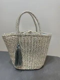 【a.v.v】美品メタリックカゴバッグのサムネイル