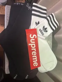 Supreme & adidas ソックスセット