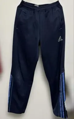 アディダスパンツ