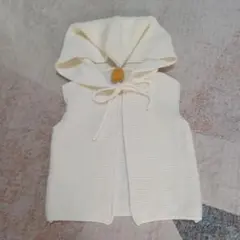 クリーム色 フード付きニットポンチョ