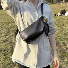 ✨美品✨イアパピヨネボックスショルダーバッグ - メルカリ