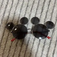 ミッキー型サングラス