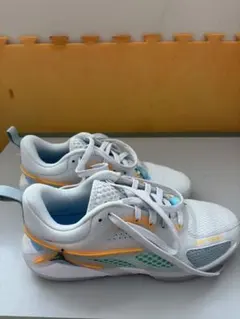 Jordan バスケットボールシューズ ホワイトのサムネイル