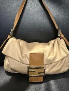 Fendi バゲット ダルメシアンファー ショルダーバッグ - メルカリ