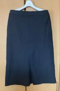 UNIQLO♡黒 スリット入り タイトスカート