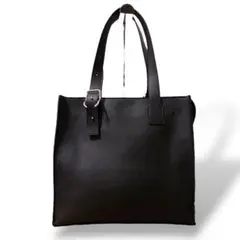 2025年最新】loewe バックルトートの人気アイテム - メルカリ