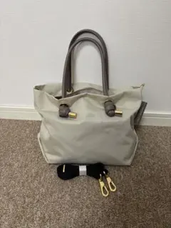 極美品 ヴィオラドーロ ビアンカ ナイロンショルダー ハーフムーン