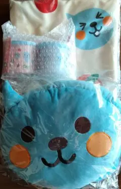 Qooちゃんクッション、ブランケット　マグカップセット
