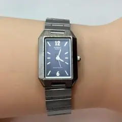 CASIO クォーツ 腕時計 ダークブルー文字盤 レクタングル　稼働品