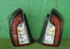 プリウス 30 後期 純正テールライト　割れ無し トヨタ プリウス 30 後期 純正テールライト 割れ無し トヨタ 最 安値