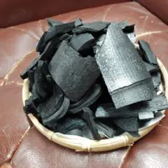 대용량 천연 대나무 숯은 반복적으로 사용하여 탈취 및 제습을 할 수 있습니다.