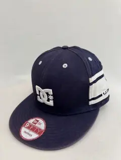 【NEW ERA×DC】スナップバックキャップ ネイビーのサムネイル