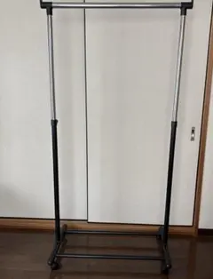 伸縮ハンガーラック　キャスター付きのサムネイル