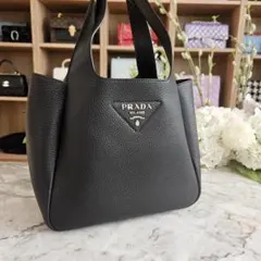 PRADA ブラック レザー トートバッグ 美品