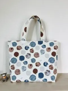 ハンドメイド　猫柄トートバッグ　オフホワイト