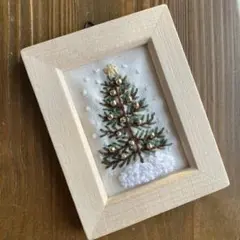 刺繍フレーム☆*:.。クリスマスツリー　ハンドメイド　インテリア