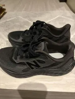 New Balance Fresh Foam スニーカー ブラックのサムネイル