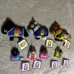 サラブレッドコレクション　馬服マスコットボールチェーン　お守りマスコット