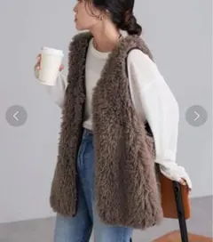 チャオパニックティピー　リバーシブルパイピングファーベスト　ブラウン