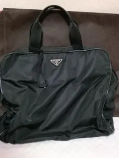 PRADA プラダ ナイロンバッグ 三角ロゴ ブラック　プラダビジネスバッグのサムネイル