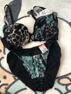 10　エメフィール aimerfeel ブラジャー ショーツ セット　レディース