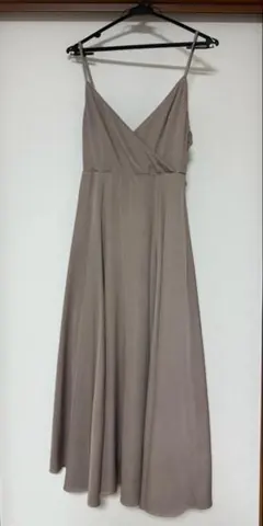 ナチュラルクチュール　ワンピース　グレージュ　フレア