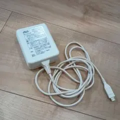 au ACアダプター05 USB充電器