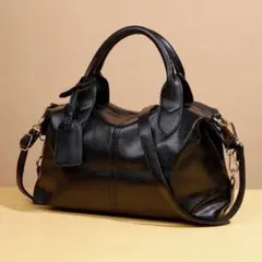 ブラックレザーハンドバッグ