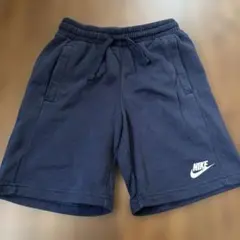 NIKE ハーフパンツ　130
