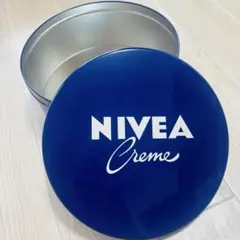 NIVEA 空き缶