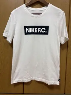 NIKE F.C. Tシャツ ホワイト　サイズSのサムネイル
