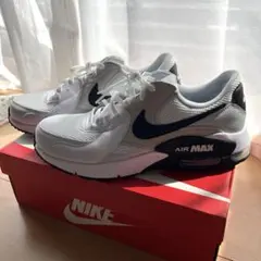 【新品】ナイキNIKE エアマックス エクシー ホワイト×ブラック ２８cm