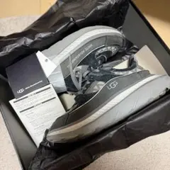 UGG×WHITE MOUNTAINEERING ホワイトマウンテニアリングのサムネイル