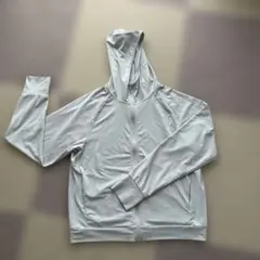 UNIQLOエアリズムUVカットフルジップパーカー　L