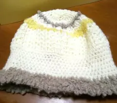 手編みのあつたかぼうし