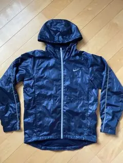 Nike ネイビー ウィンドブレーカー　Sサイズ