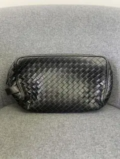 ボッデガヴェネタ　イントレチャート クラッチバッグ ブラック レザー