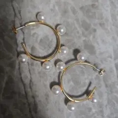 ゴールドパールフープピアス