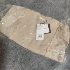ベージュ フリルデザイン ニット S　新品 未開封　タグ付き